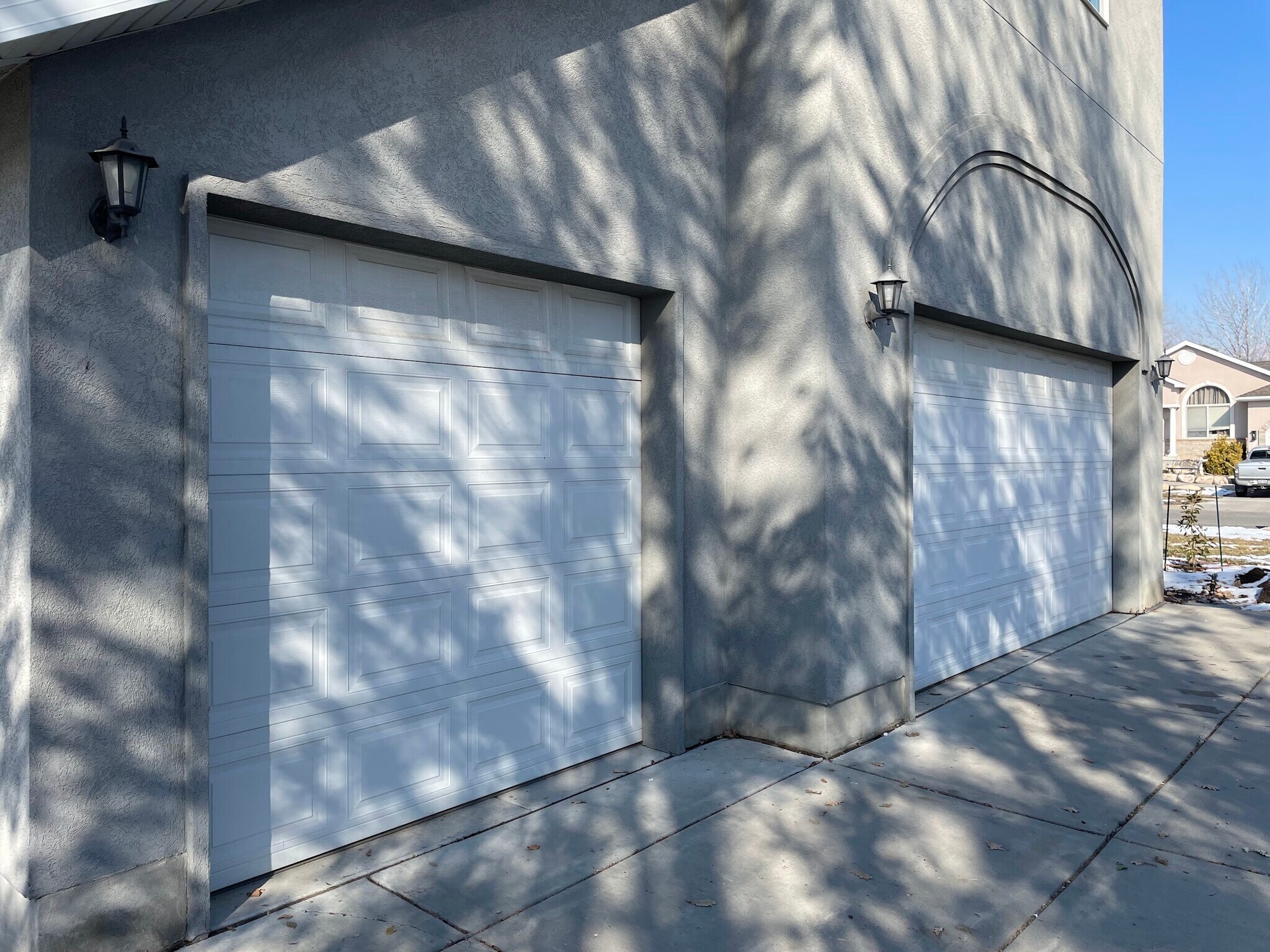 3 Car garage - 706 S 600 E