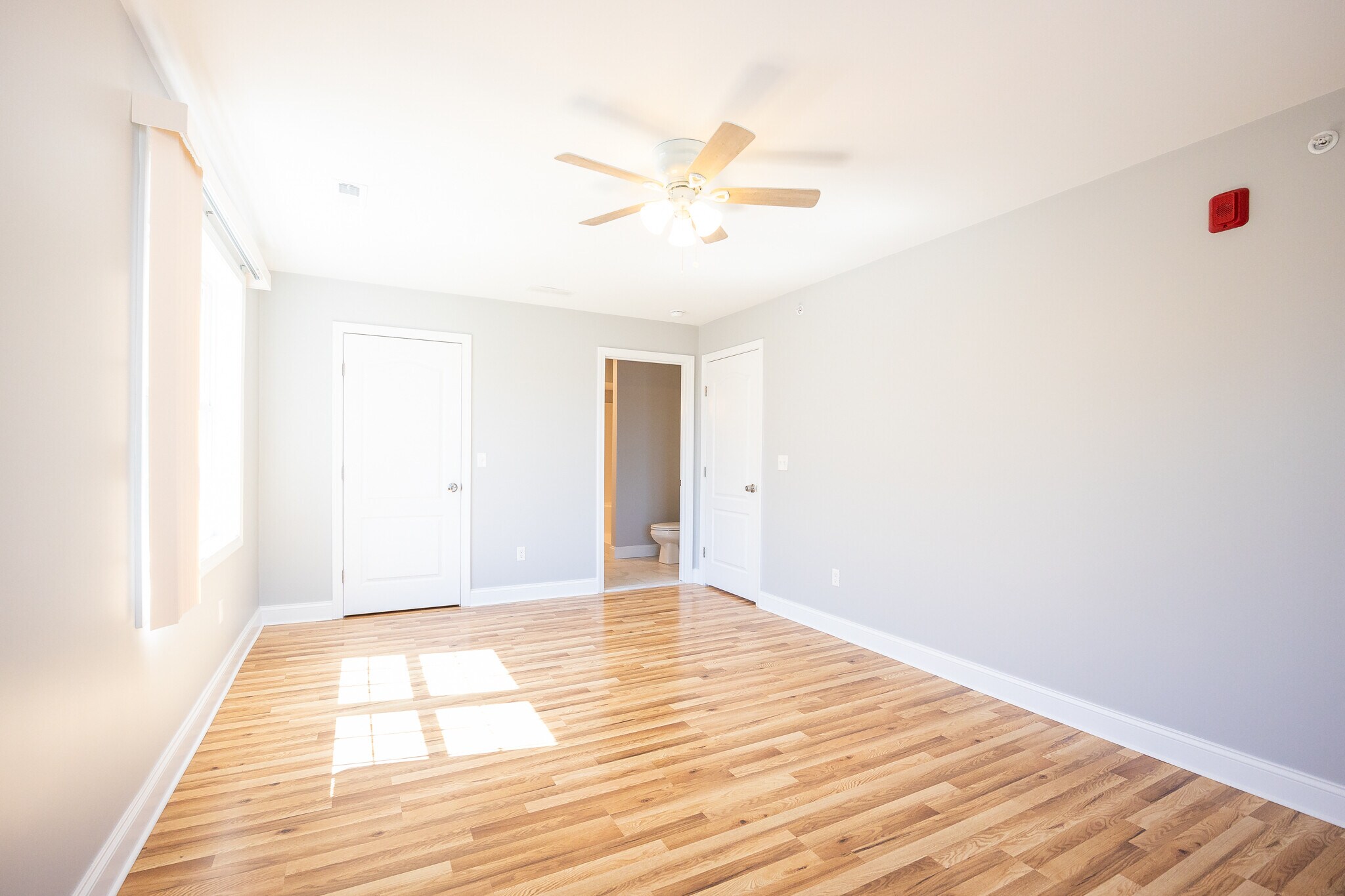 Building Photo - 13 Gray Coach Ln