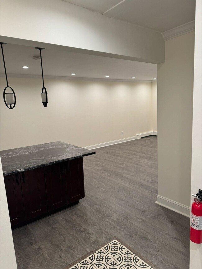 Building Photo - 1901 John F. Kennedy Blvd