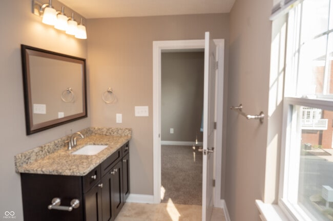 Building Photo - 428 Neuman Way