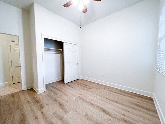 Building Photo - 1808 Spokane Rd