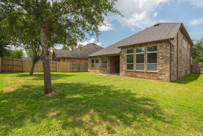 Building Photo - 8118 Little Scarlet St
