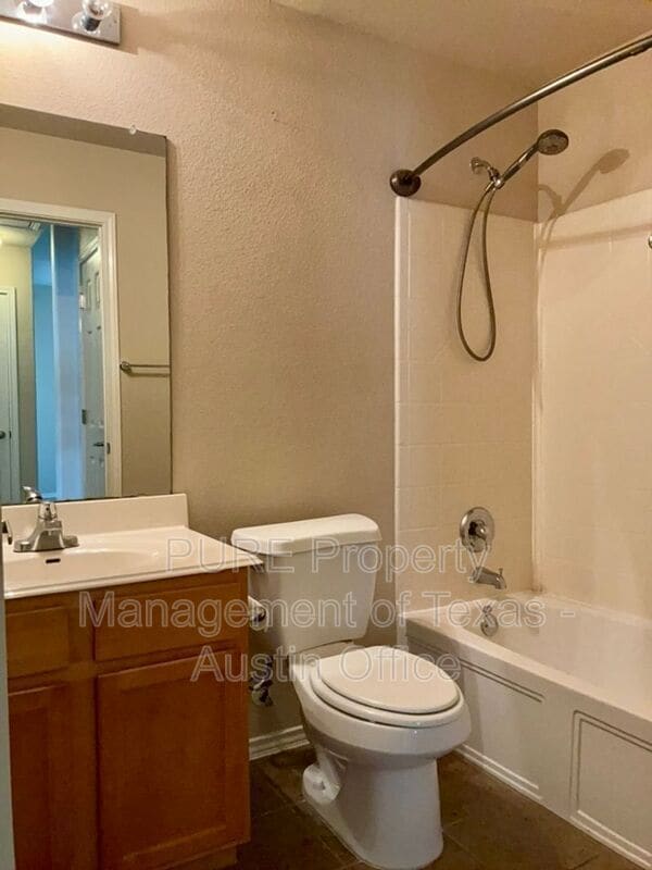 Building Photo - 7505 Cedar Edge Dr