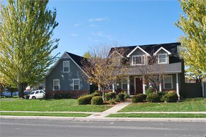 Building Photo - 555 S 800 E