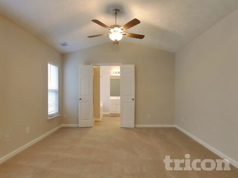 Building Photo - 5534 Somervale Ct