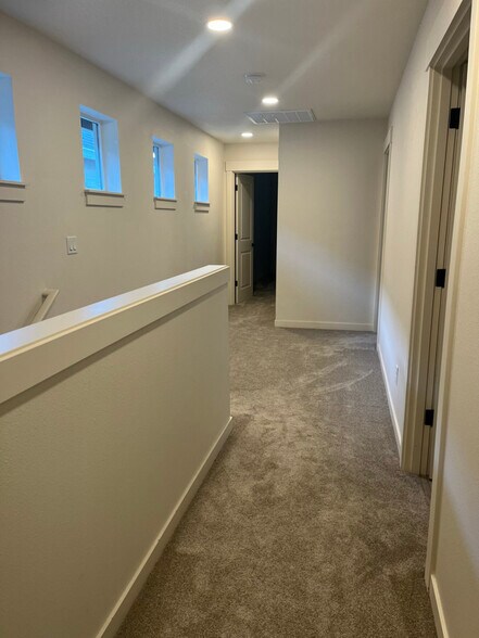 Building Photo - 7327 S 13th St