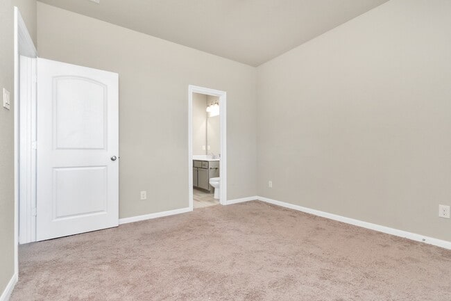 Building Photo - 5138 Pr Ter Ln