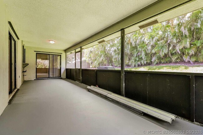 Building Photo - 1901 Shower Tree Way