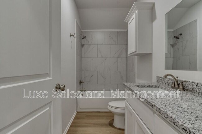 Building Photo - 11607 Mackenzie Wy