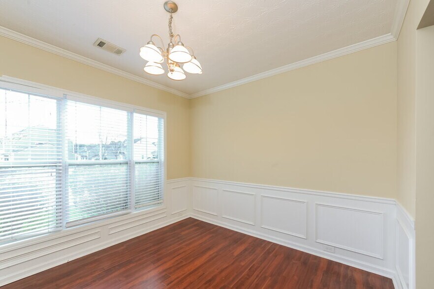 Building Photo - 1006 Camellia Trace