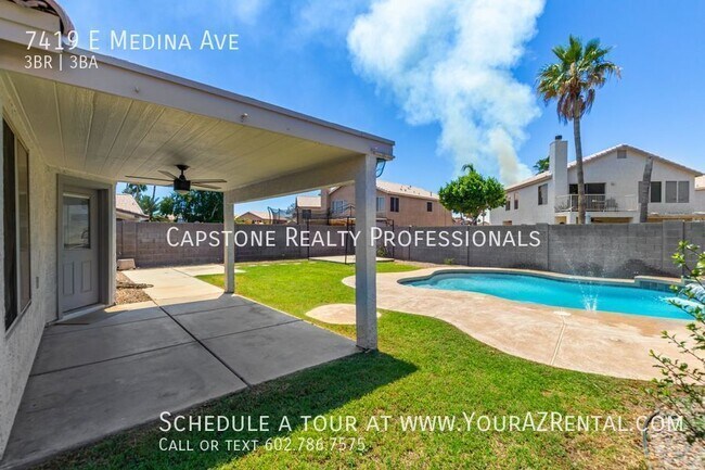 Building Photo - 7419 E Medina Ave