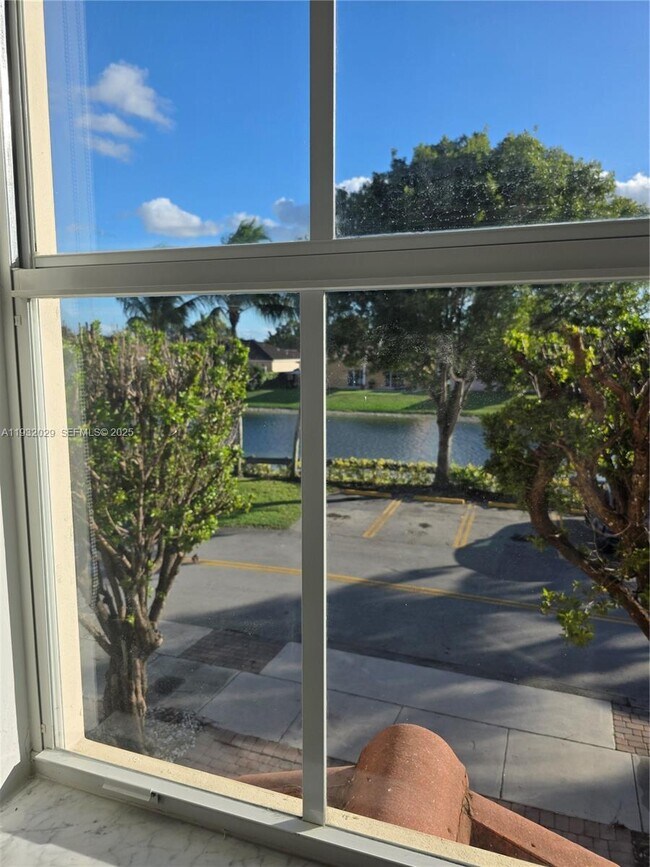 Building Photo - 16643 SW 80th Terrace