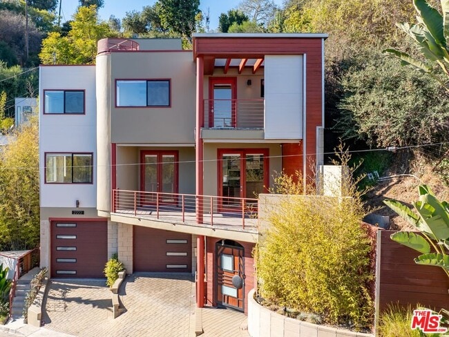 Building Photo - 2222 Bancroft Ave