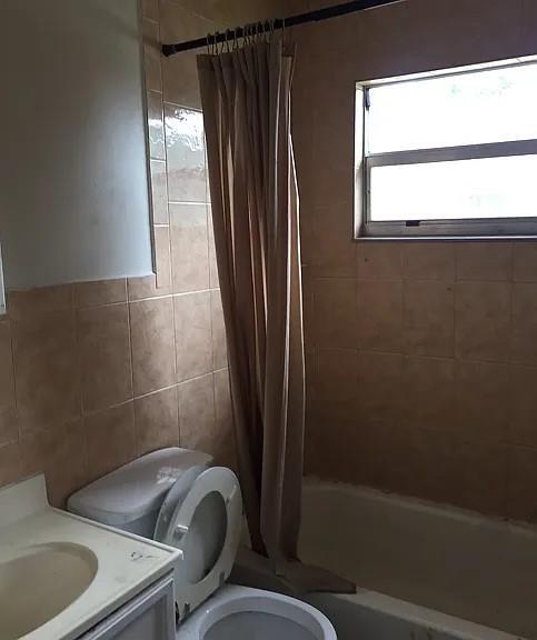 Building Photo - 347 NW 6th St