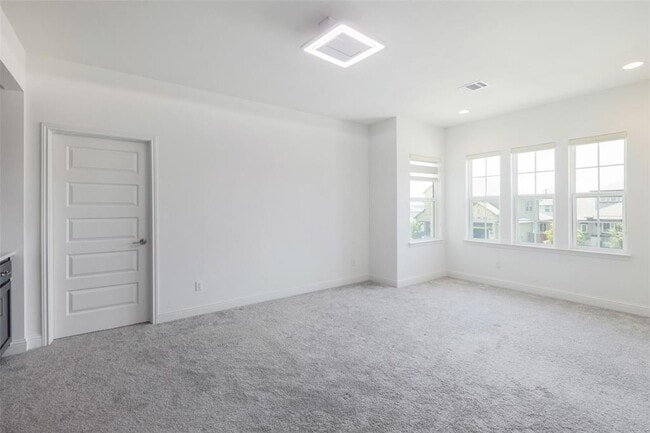 Building Photo - 4413 Edgewater Dr
