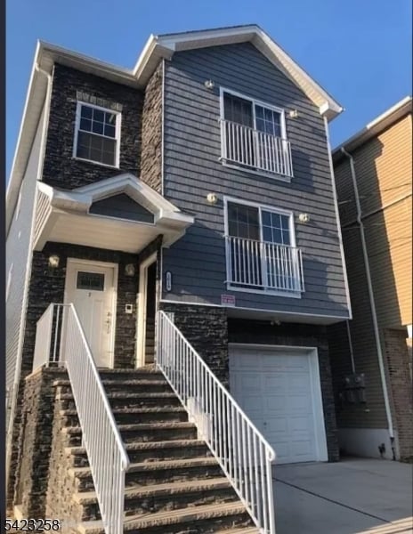 Building Photo - 1019 E Grand St