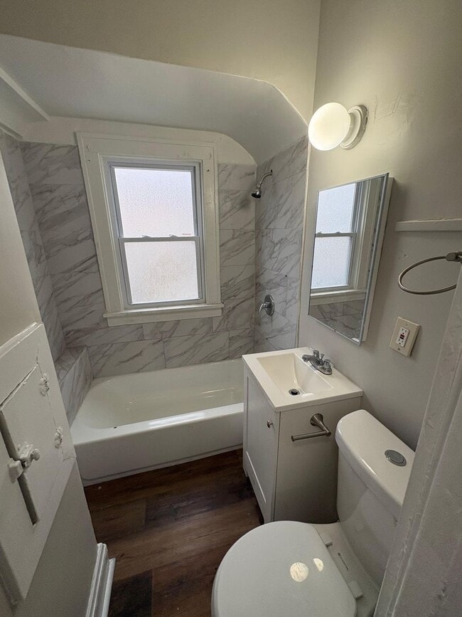 Building Photo - 15710 Corsica Ave