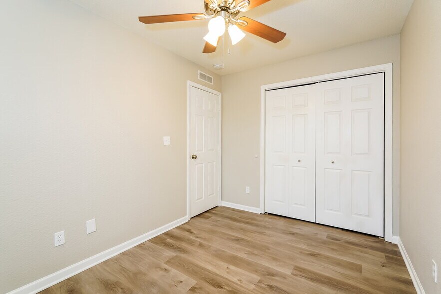 Building Photo - 8129 Maple Stream Ln