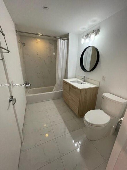 Building Photo - 16385 Biscayne Blvd