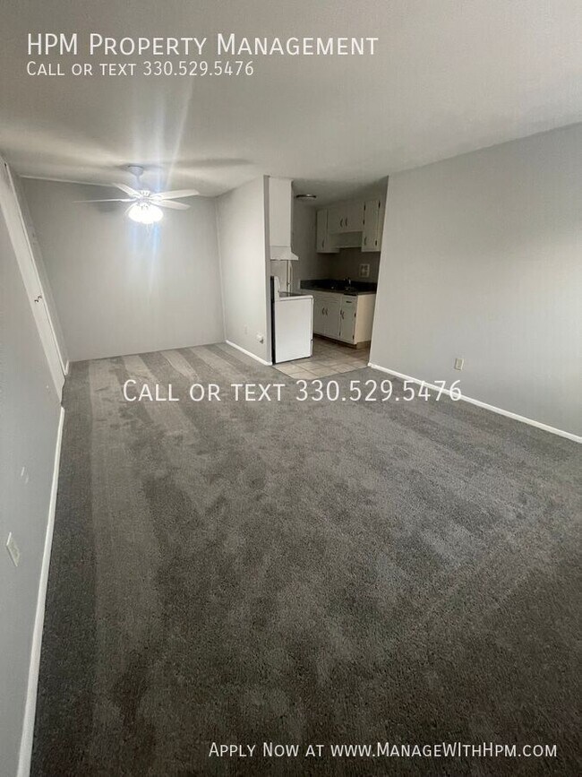 Building Photo - 20606 Lorain Rd