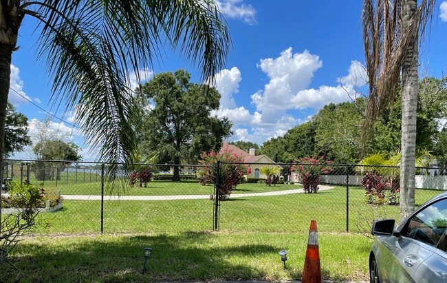 Building Photo - 1033 Henton Ln