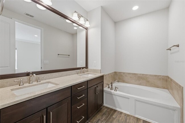 Building Photo - 309 S Fremont Ave