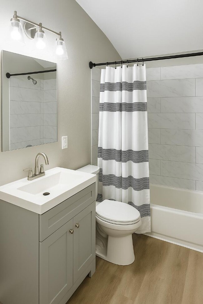 Building Photo - 2205 12th St NW