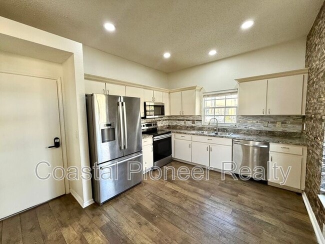 Building Photo - 4311 Deermont Cir