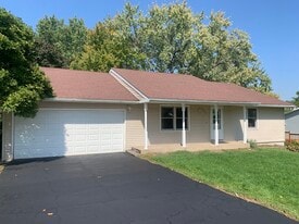 Building Photo - 274 Hillcrest Ave