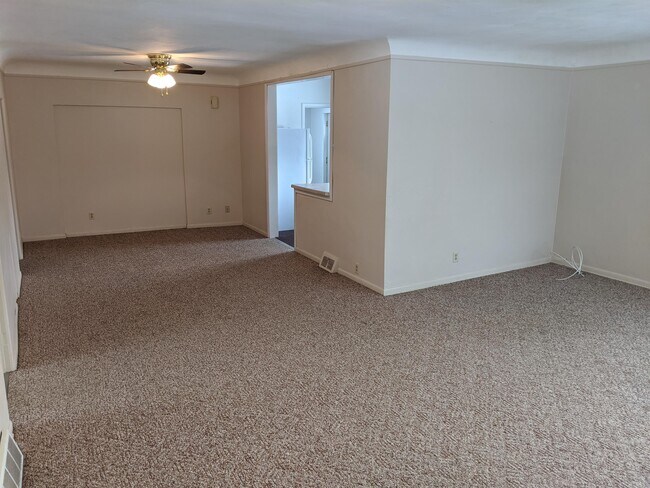 Building Photo - 9124 George Ave