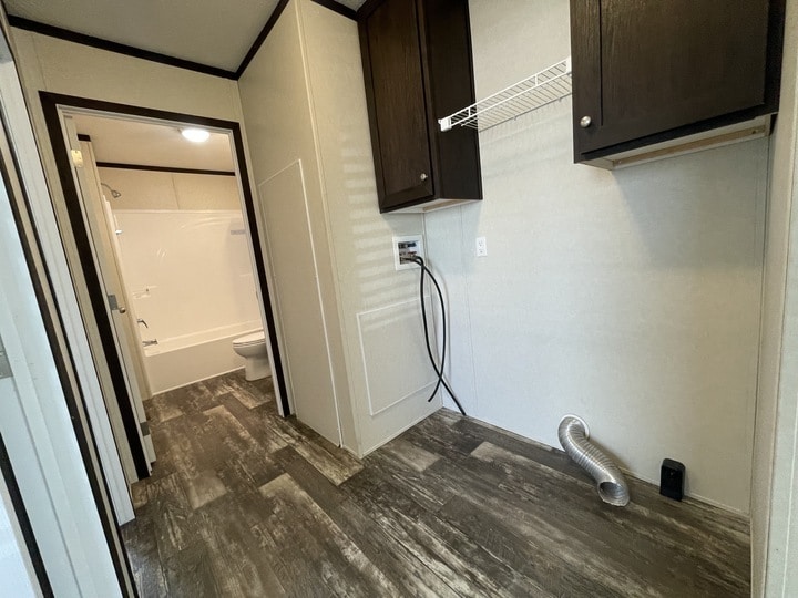 Building Photo - 38087 Johannes Dr