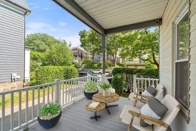 Building Photo - 103 Belgrade Ave