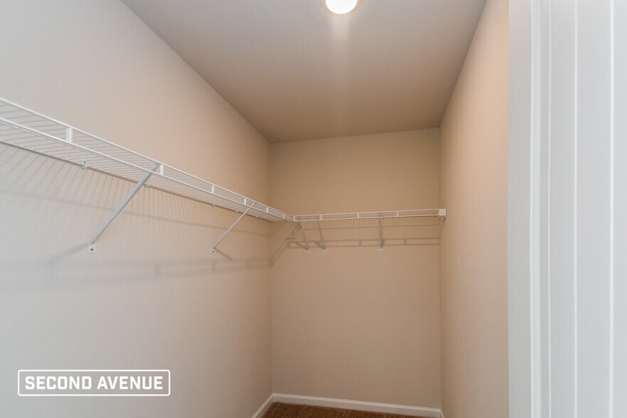 Building Photo - 639 Wild Tulip Ct