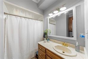 Building Photo - 5601 Burgundy Dr