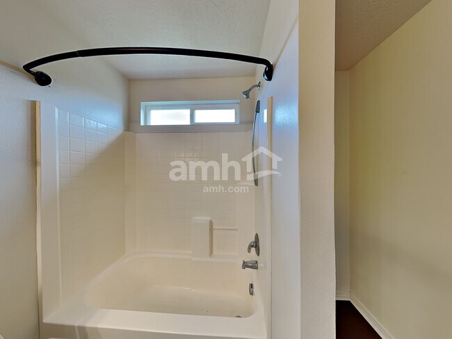 Building Photo - 6547 S Fairwind Pl