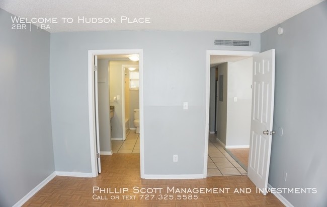 Building Photo - Welcome to The Waverly at Gulfport!!