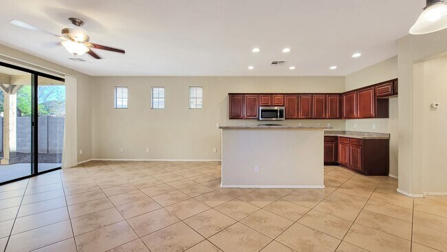 Building Photo - Marley Park 4 bedroom! Excellent community...