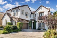 Building Photo - 9 Marisol