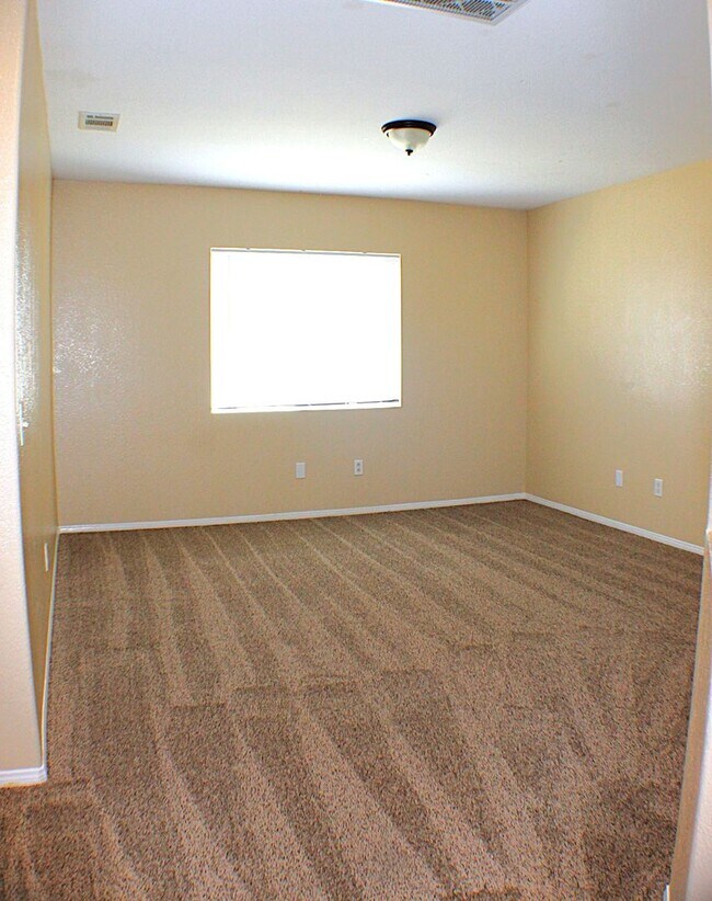 Building Photo - Moreno Valley Ranch, Spacious 4 Bedroom