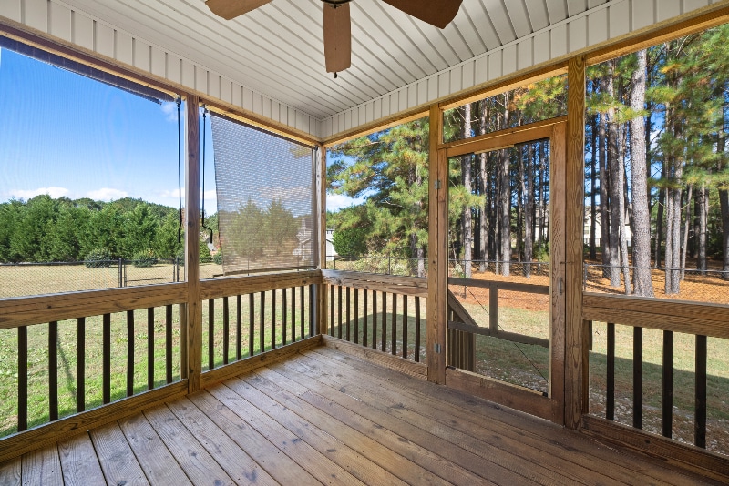 Building Photo - 73 Old Barn Way