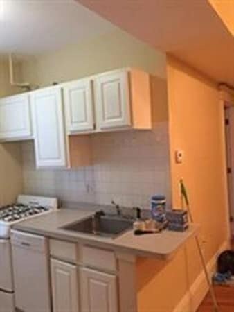 Building Photo - 51 Park Dr