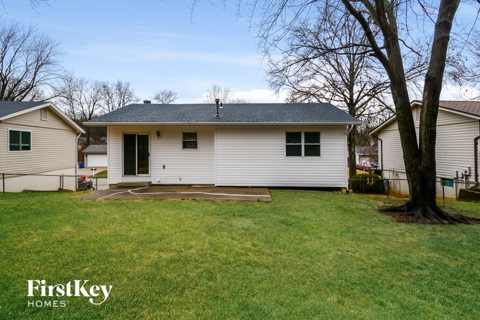 Building Photo - 22 Oak Forest Dr