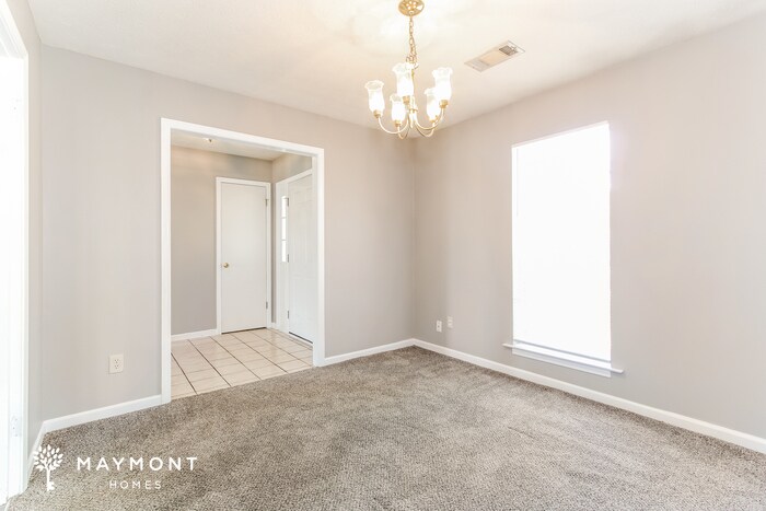 Building Photo - 7076 Lakeview Dr