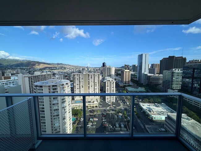 Building Photo - Azure 2405