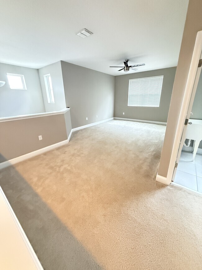 Building Photo - 8025 Navel Orange Ln