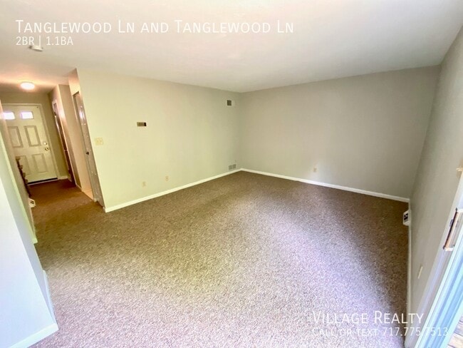 Building Photo - 442 Tanglewood Ln