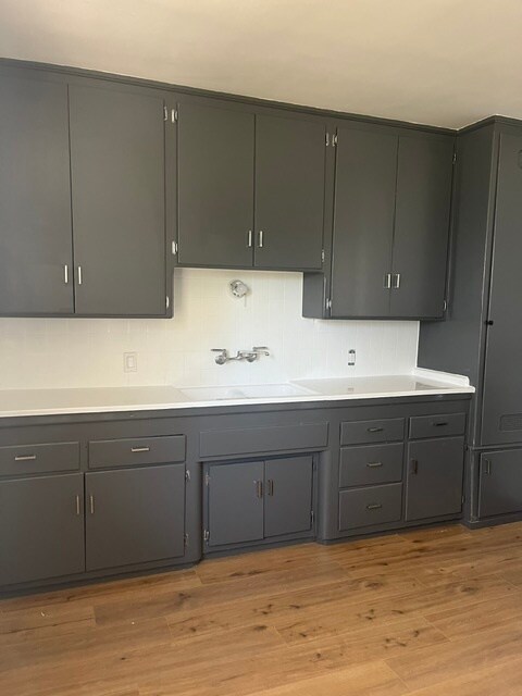 Kitchen - 5310 Knowlton St