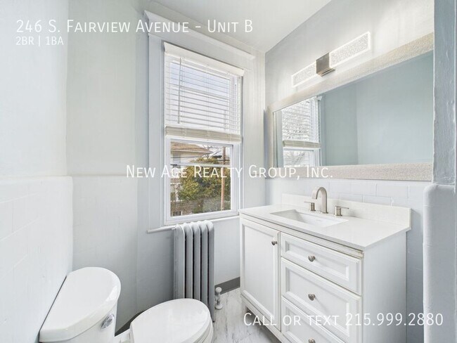 Building Photo - 246 S Fairview Ave