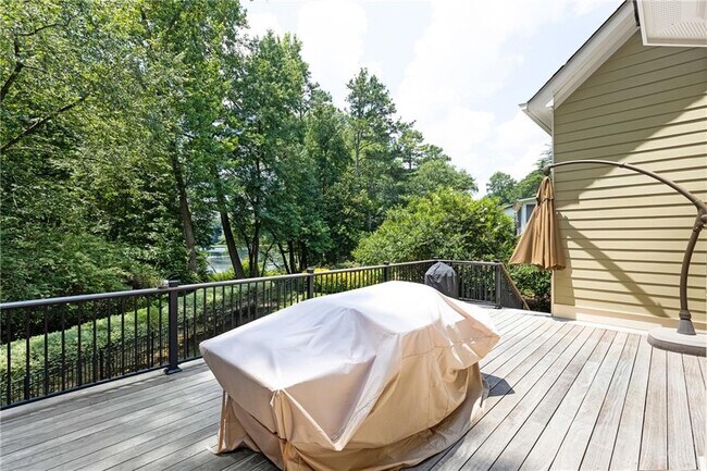 Building Photo - 4332 Cove Way Dr NE