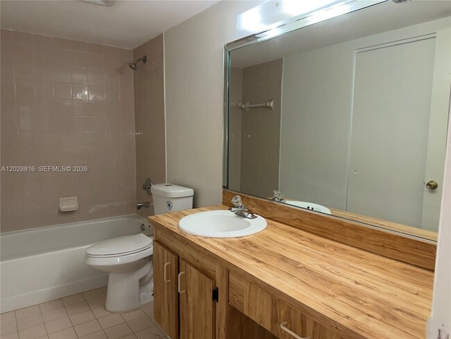Building Photo - 10441 Mahogany Key Cir